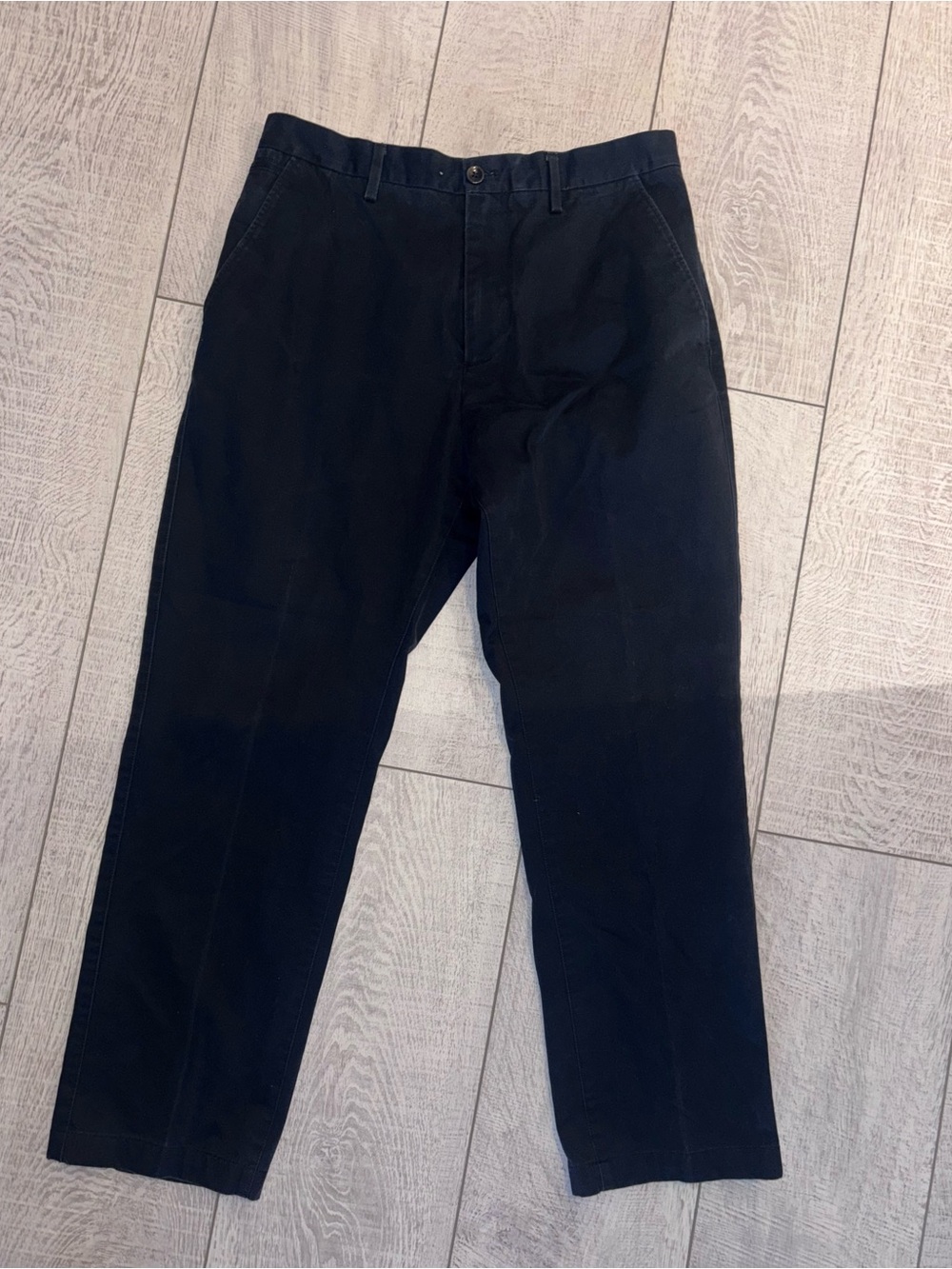 Banana Republic Navy Casual Cotton Chinos Pants Straight Leg Men’s Sz 33 x 30. N